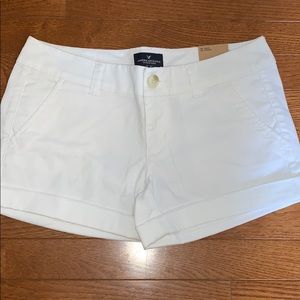 NWT American Eagle midi white shorts